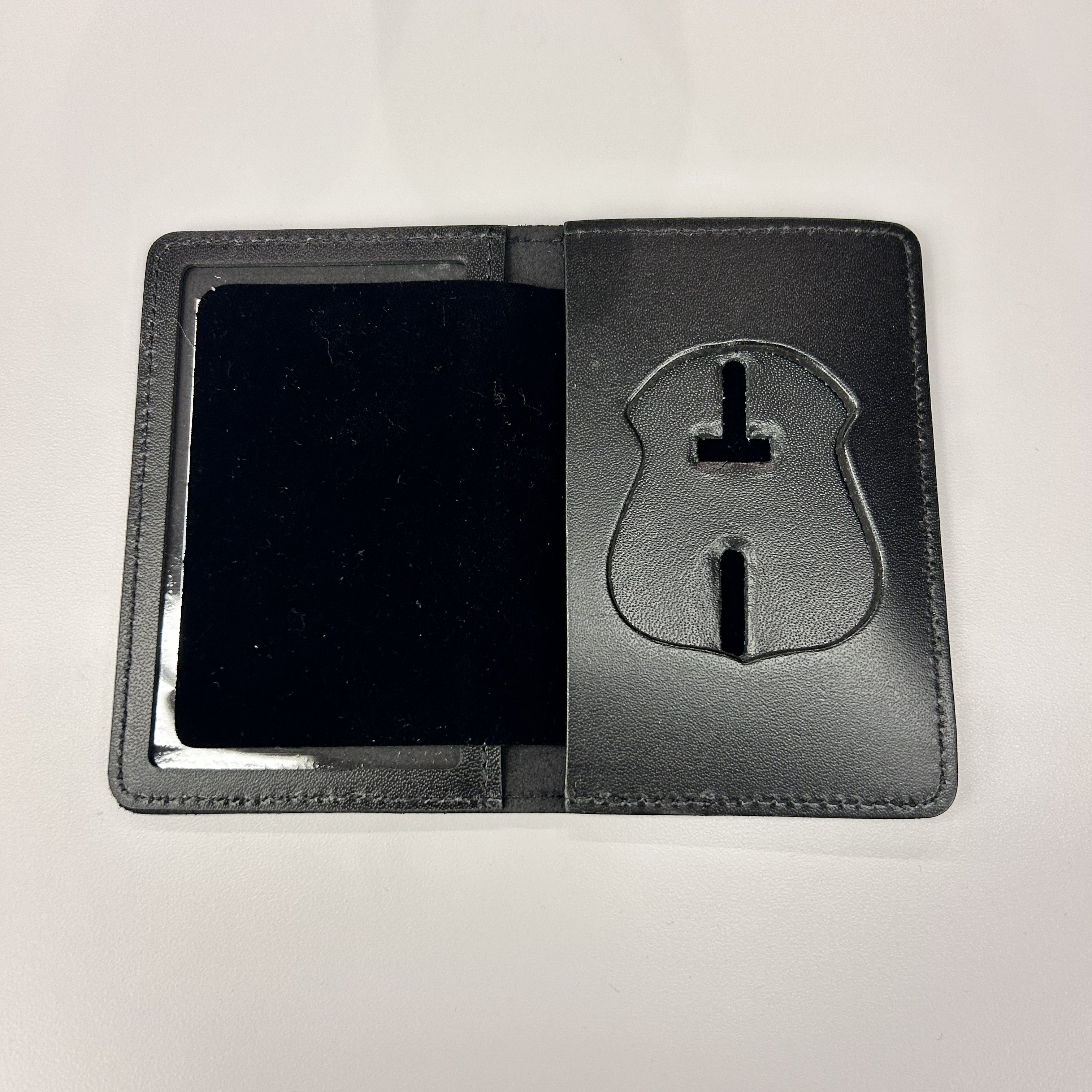 Badge/Id Wallet w. Logo
